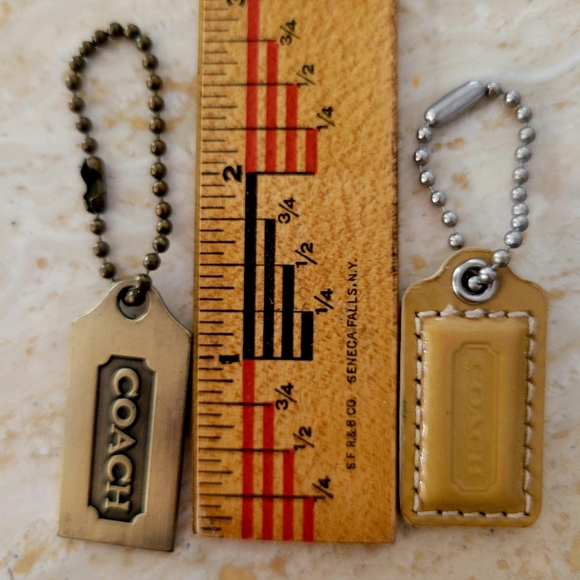 Coach Tag Set - Picture 2 of 7